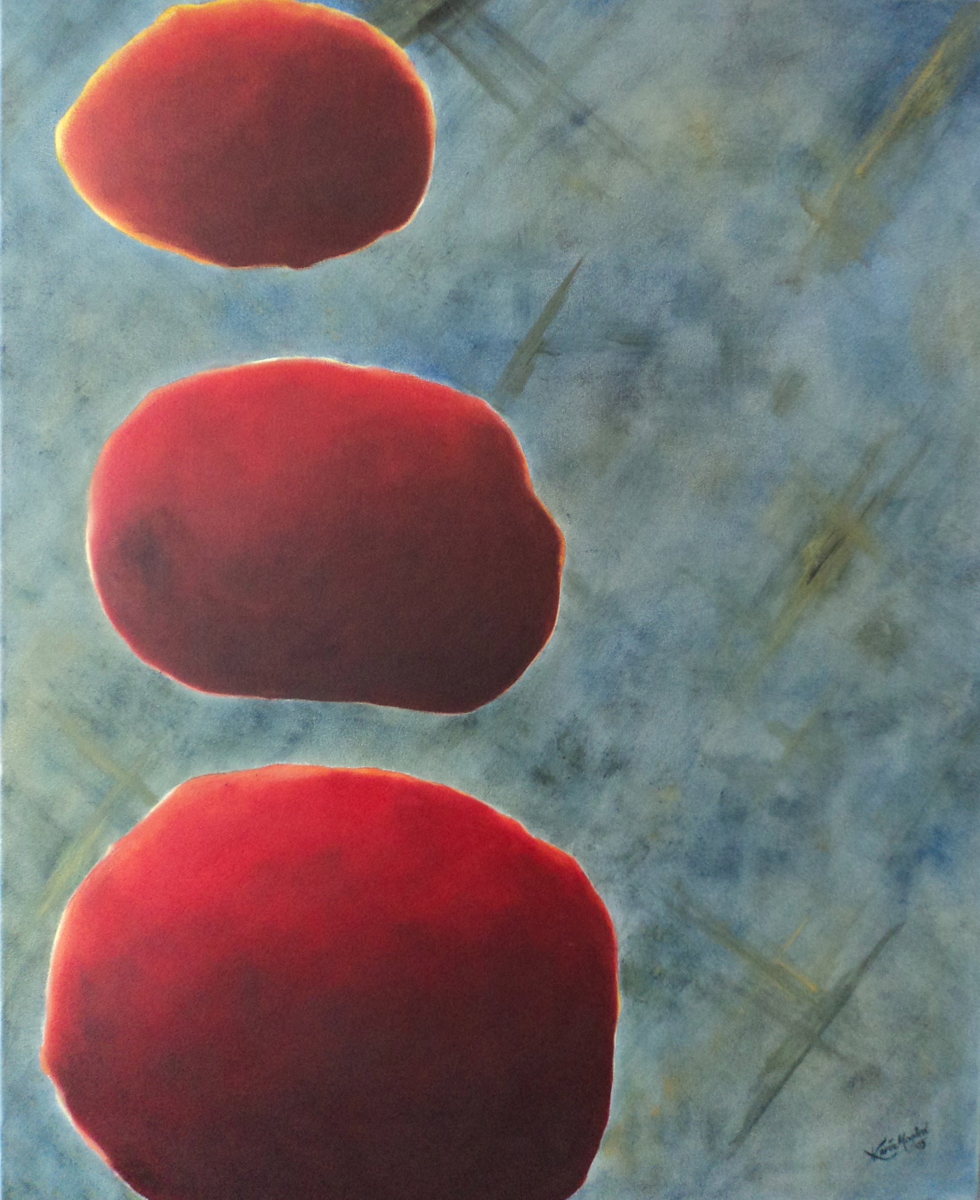 Oljemaleri 100x80 cm viser tre karmosinrøde elementer som svever mot en lys blågrå bakgrunn